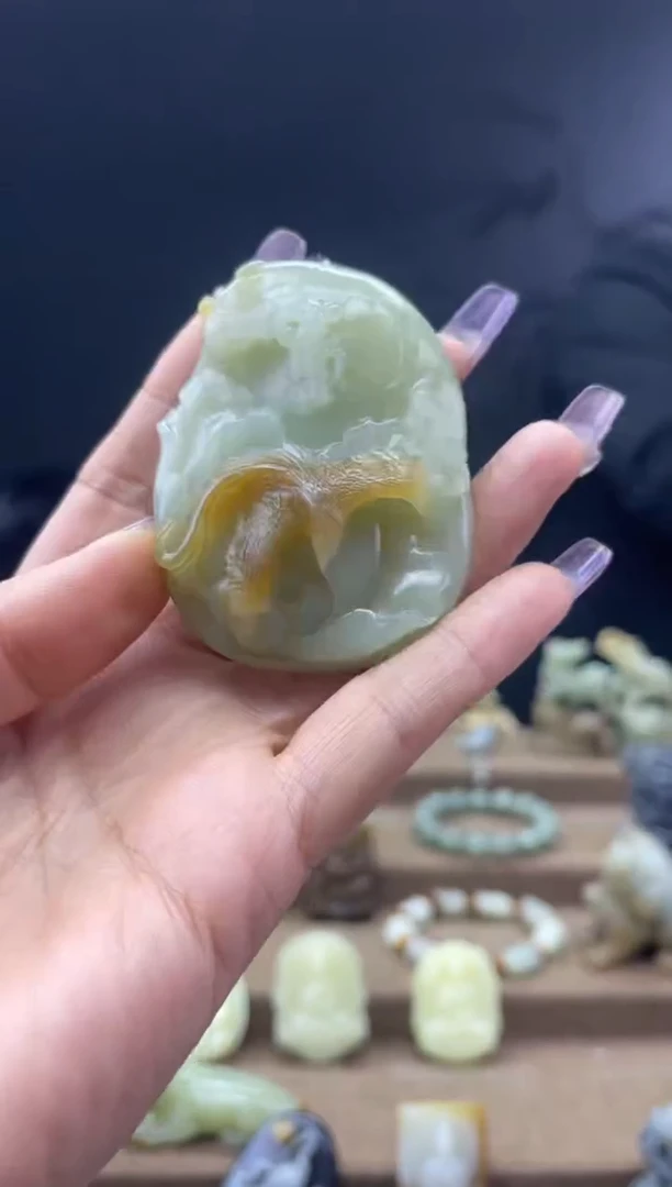 颈饰未镶嵌和田玉1