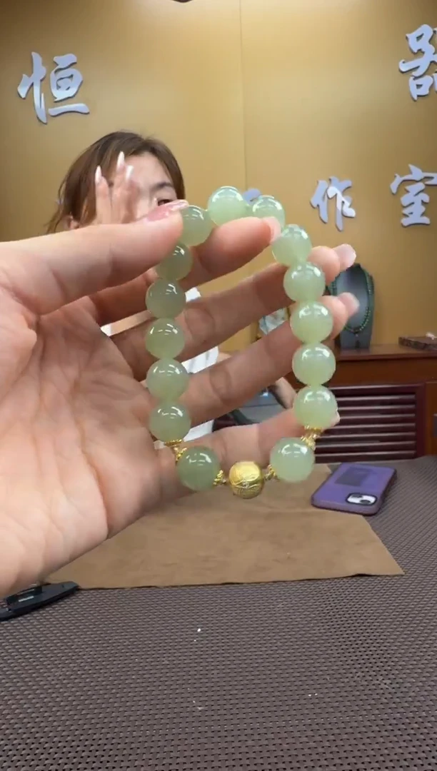 颈饰未镶嵌和田玉手串12mm399