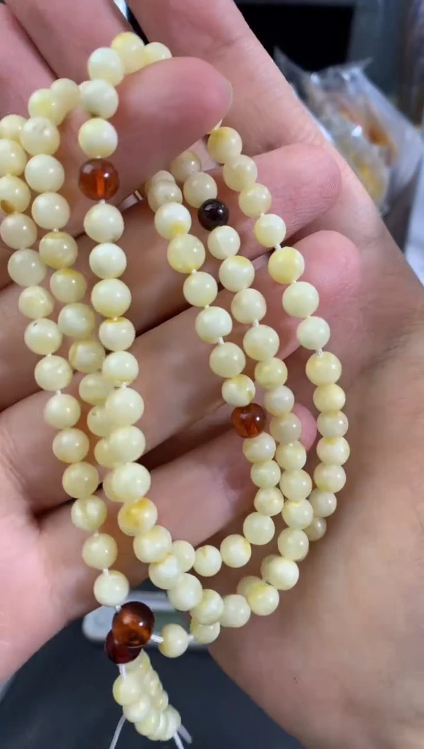 蜜蜡未镶嵌珠宝奇石26