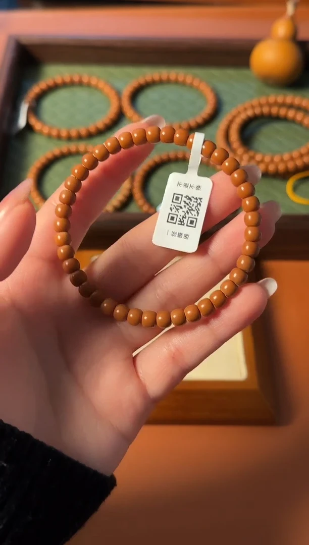 手串橄榄核【168】5.7mm老挝核尖老型单圈