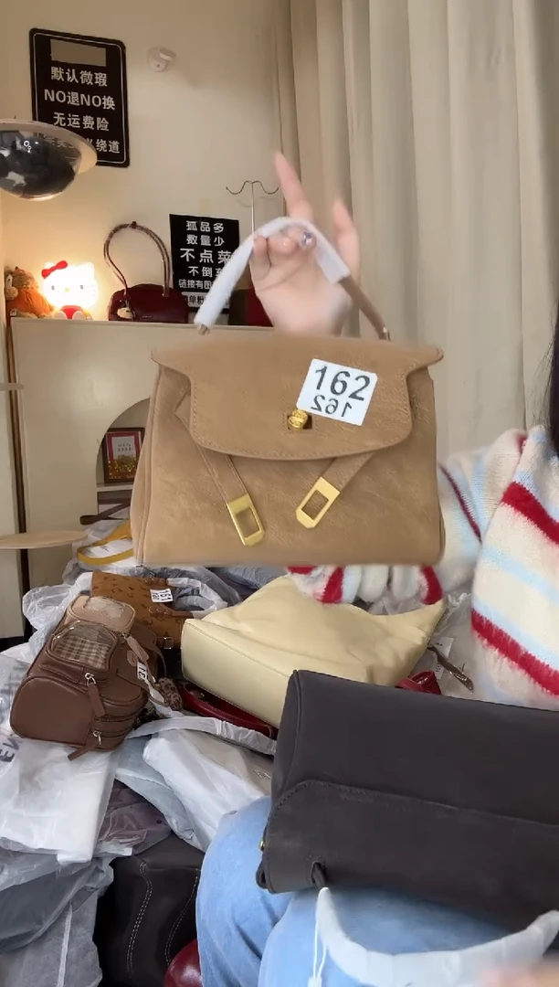 pu以直播链接为准 默认微瑕162 小号