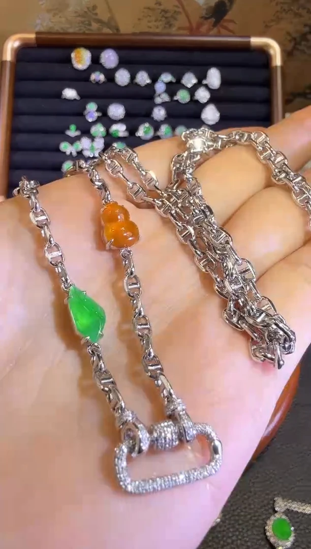 【闪购商品】翡翠项链18K金镶嵌精工重金版猪鼻款万能链