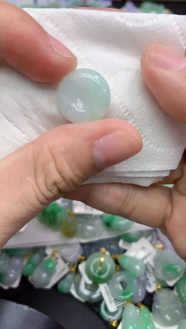 翡翠未镶嵌颈饰11111111