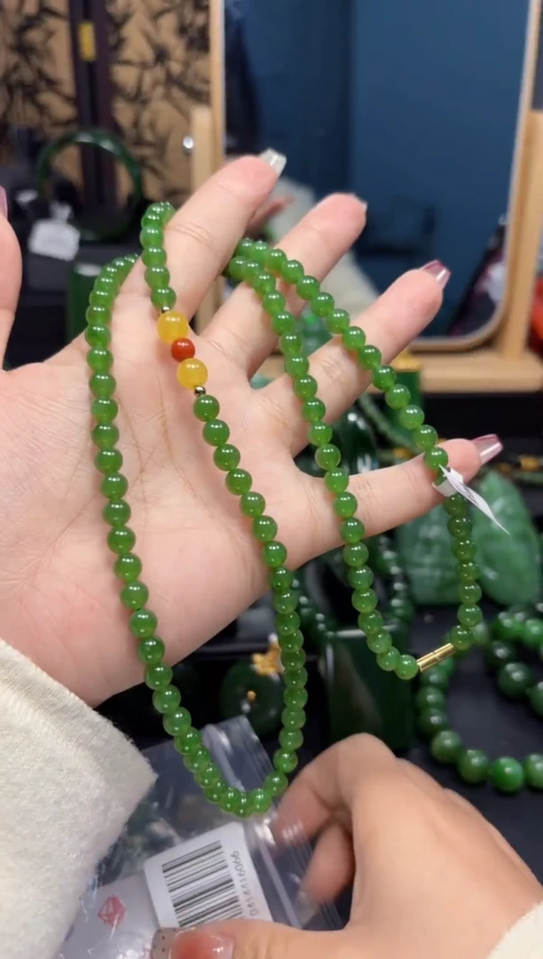 【闪购商品】和田玉（碧玉）颈饰未镶嵌1