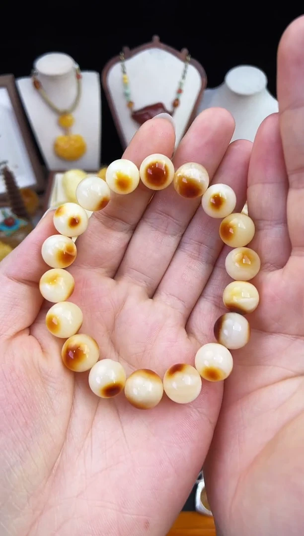 琥珀未镶嵌珠宝奇石落*簌柒月