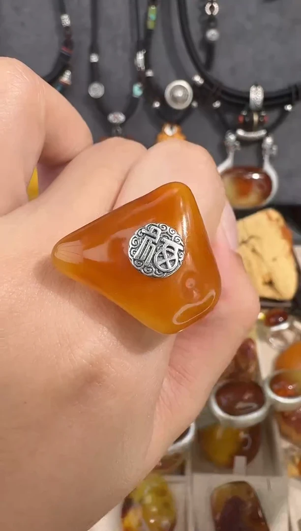 裸石琥珀未镶嵌琥珀