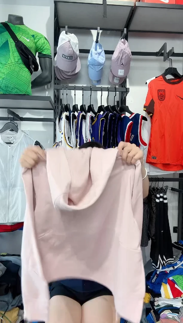 1722编码 耐克卫衣服饰过款为准 尺码S