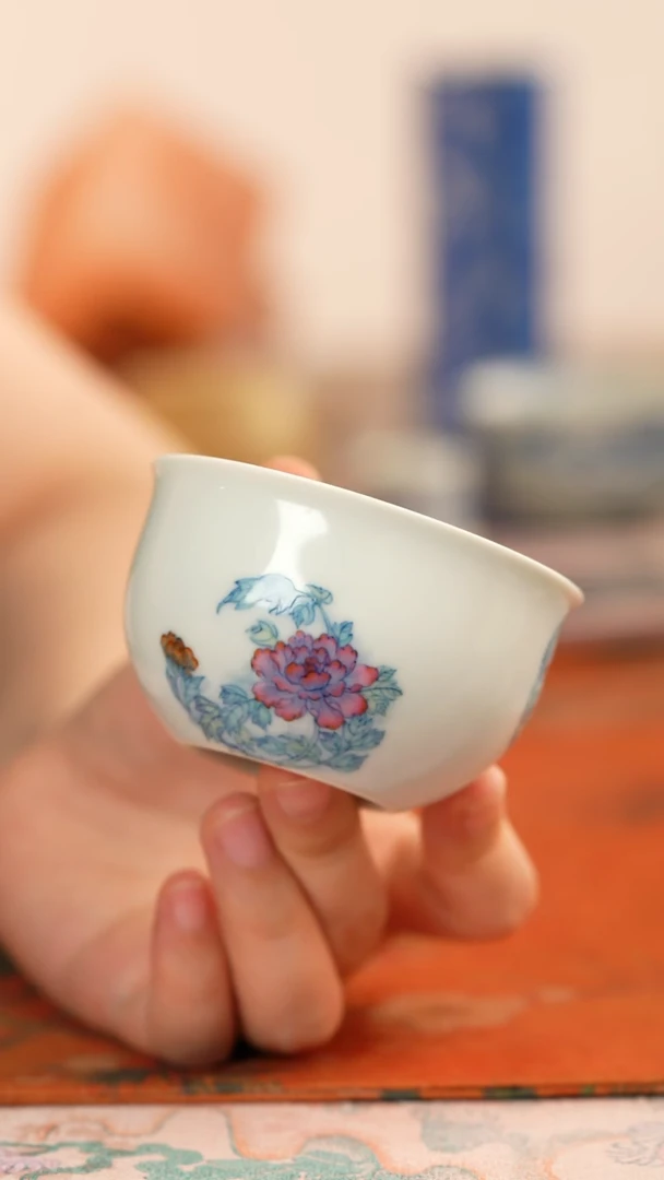 望玉斗彩四季花卉缸杯