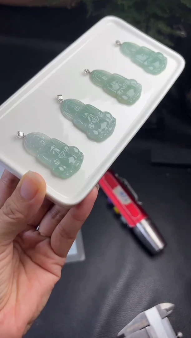 18K金镶嵌挂件翡翠多样性发一件CTFD1509-K3