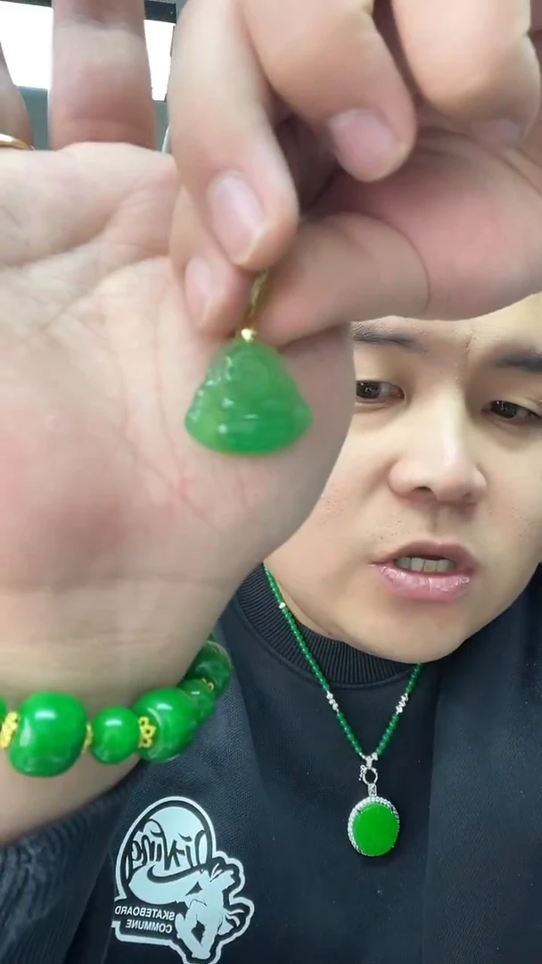 颈饰14K金镶嵌翡翠佛公