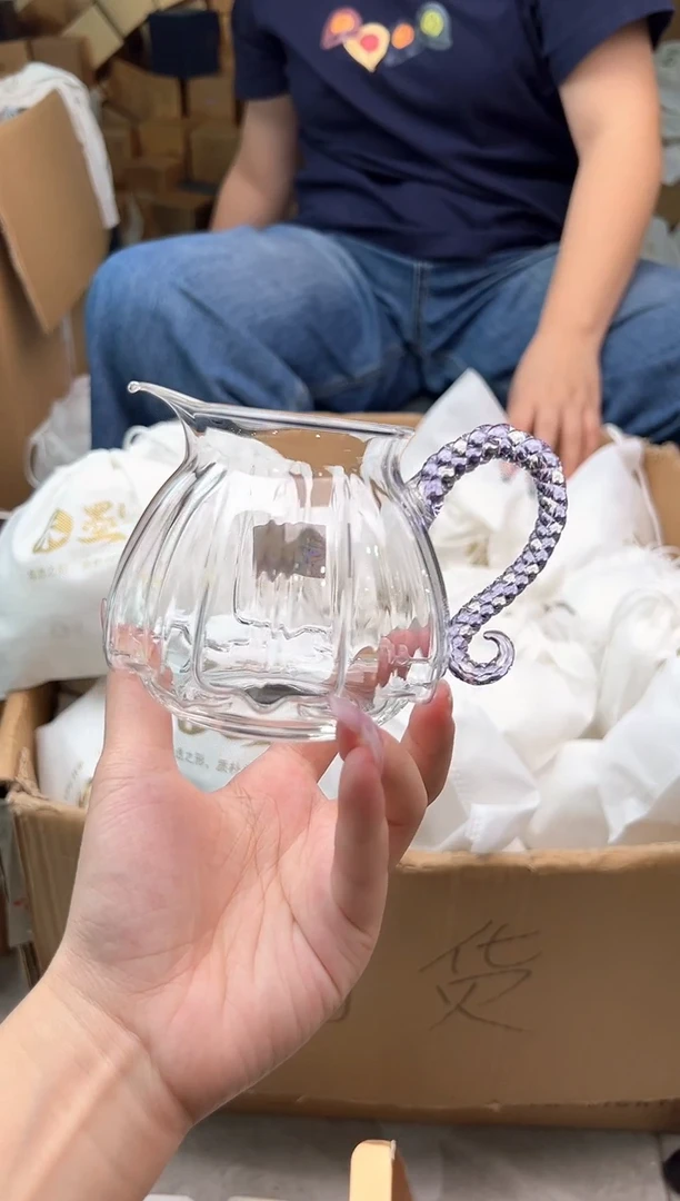 禾墨清莲浅紫色