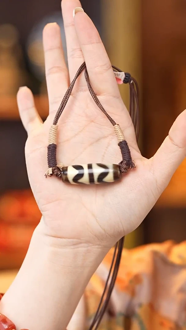 玛瑙/玉髓（覆膜）颈饰未镶嵌双牙锁骨链