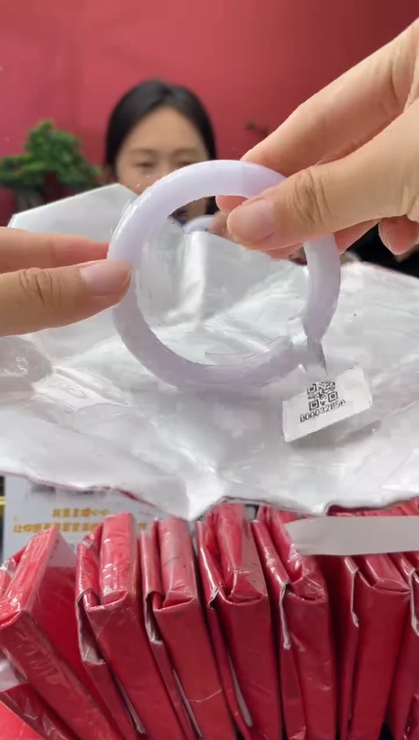 未镶嵌手镯翡翠1      55-57