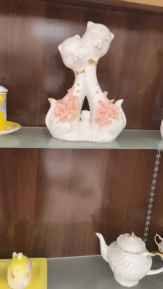 瓷豹子摆件隆达骨瓷1