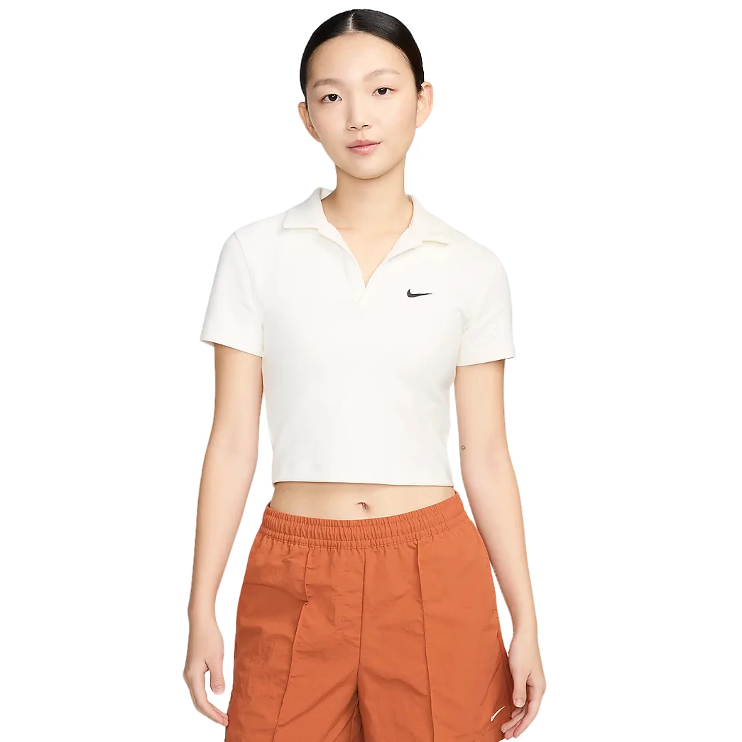 NIKE/耐克官方新款女子米色时尚舒适运动休闲短款T恤-DV7885-133