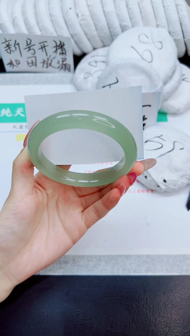 未镶嵌手镯石英质玉170/60