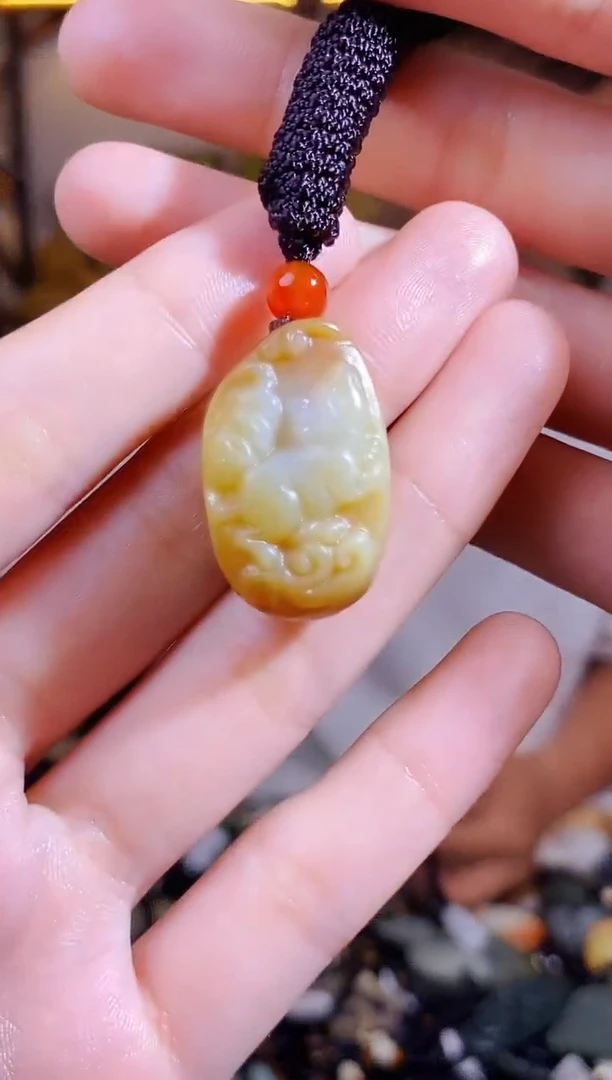 和田玉未镶嵌颈饰1