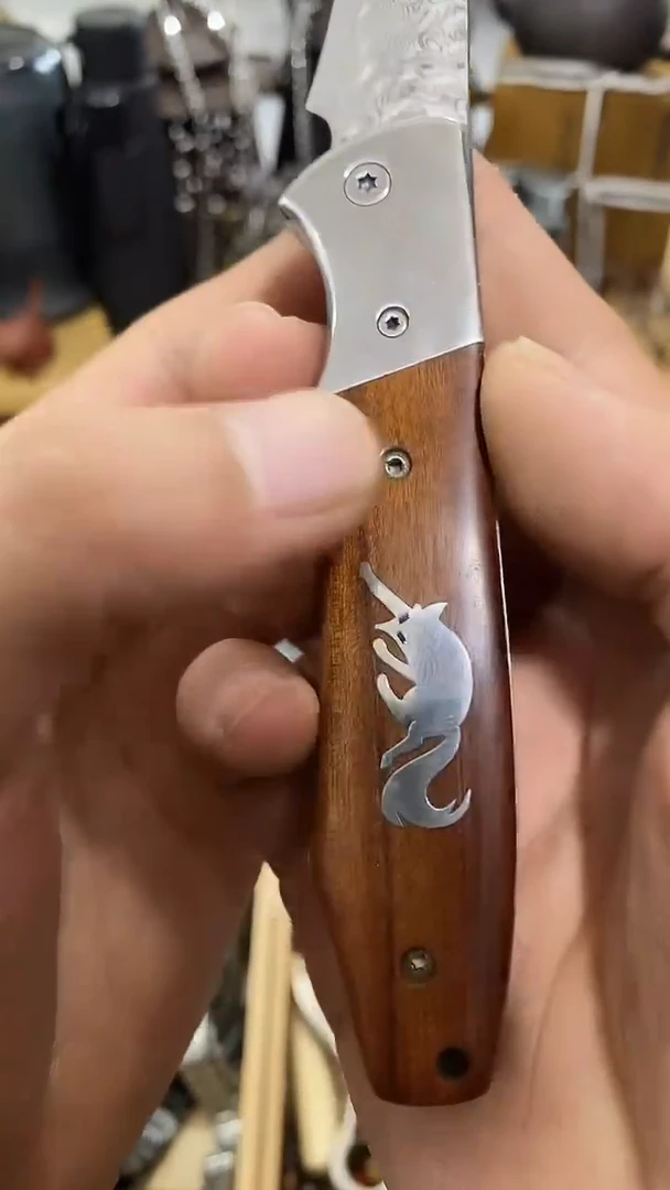 瓷片闪购商品  如图所示