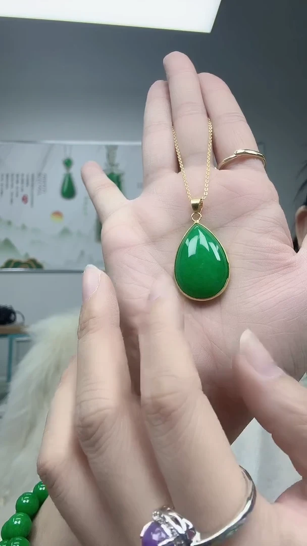 套链未镶嵌翡翠大水滴包边大