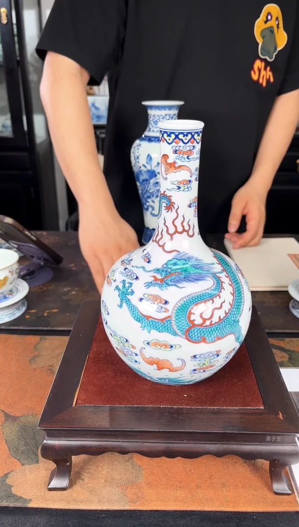 九鸣瓷艺中心涂杏花