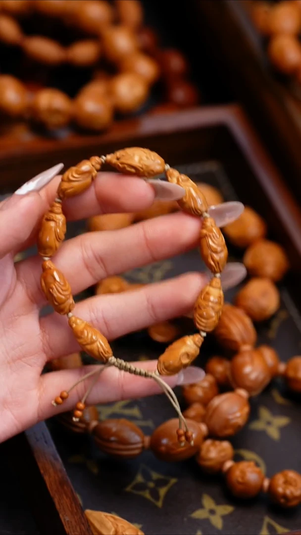 【闪购商品】橄榄核吊坠苏工橄榄核