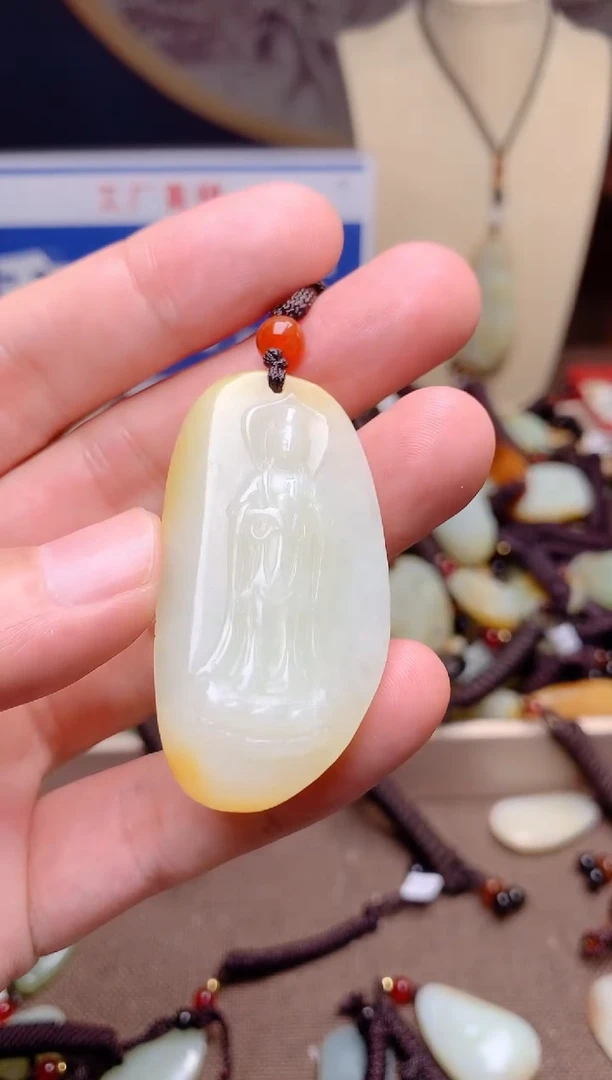 和田玉未镶嵌颈饰1