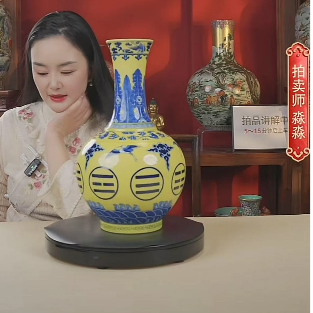 国呈拍卖古董瓷器