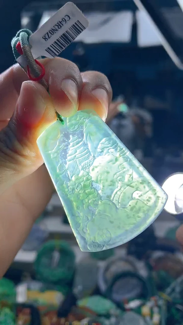 颈饰未镶嵌翡翠天然缅甸a货翡翠