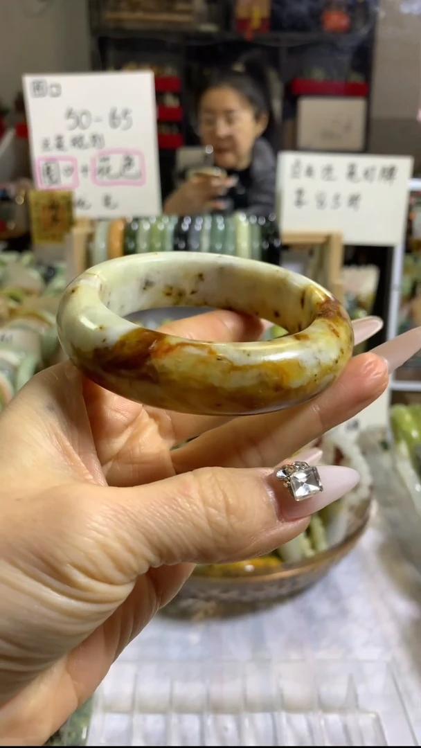 未镶嵌岫玉手镯32 57+ 包容