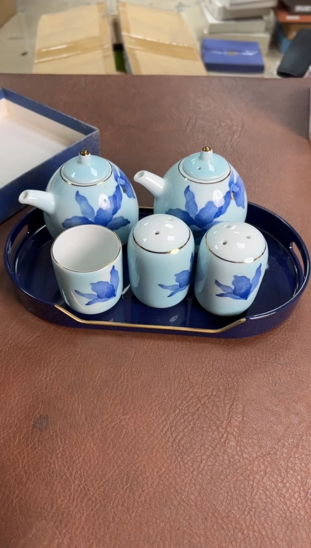 瓷片爱淘调料罐全新原盒