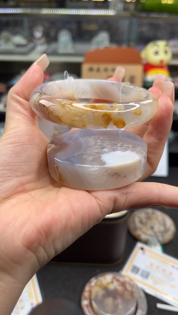 未镶嵌手镯石英质玉61圈口（赠品镯心）6346237