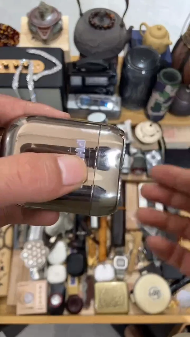 瓷片闪购商品  如图所示