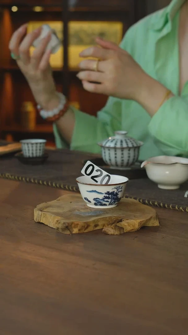 包铜青花牧牛杯....020