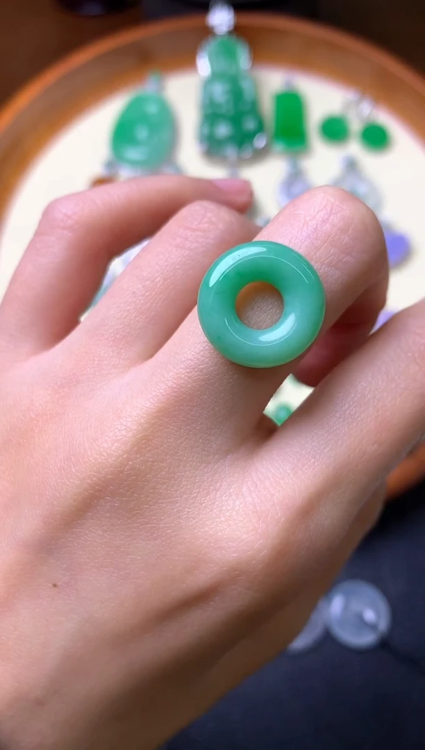 【闪购商品】定制翡翠未镶嵌裸石（镶嵌定制）