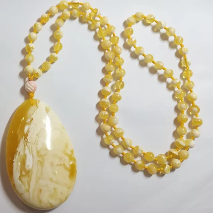 L250904-蜜蜡吊坠