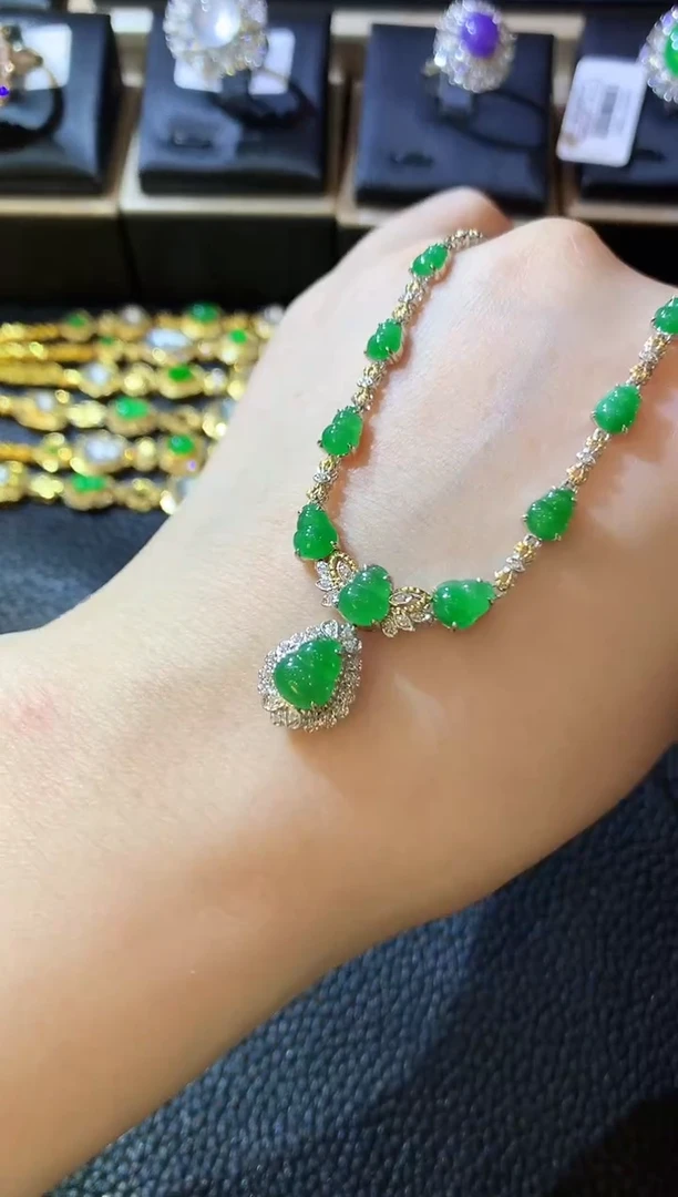 翡翠18K金镶嵌套链D83 翡翠1