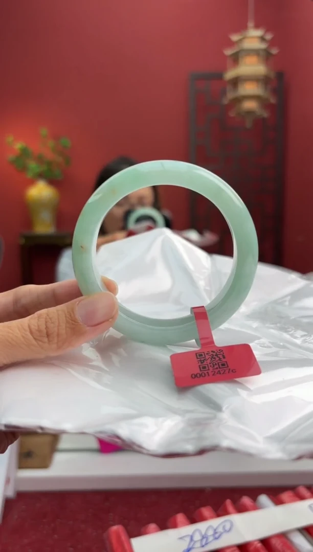 未镶嵌手镯翡翠翡翠手镯2