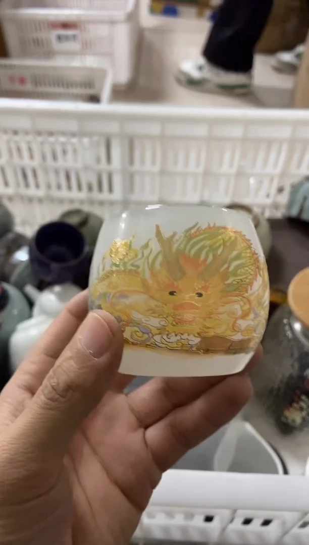 杯无运费险有瑕疵的摄影的产品有使用过的痕迹有点脏介意勿拍