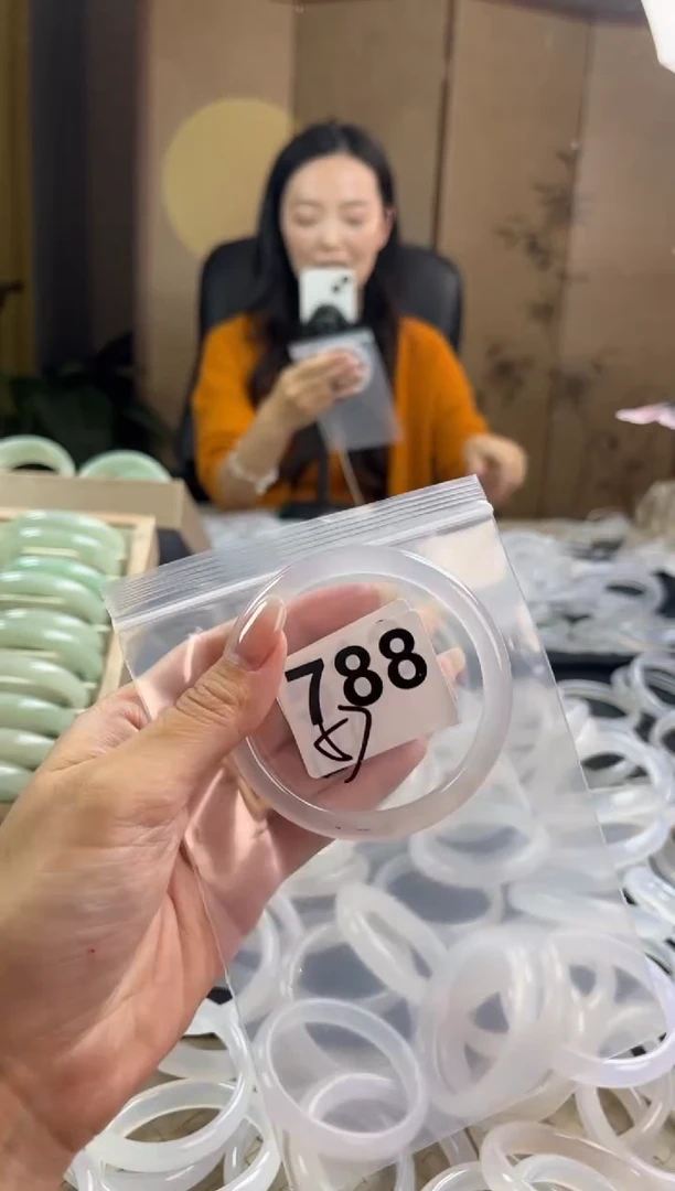 手镯玛瑙/玉髓未镶嵌788