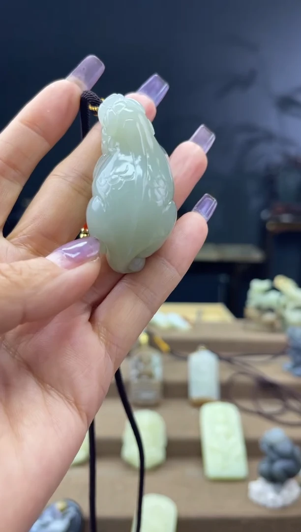 颈饰未镶嵌和田玉1