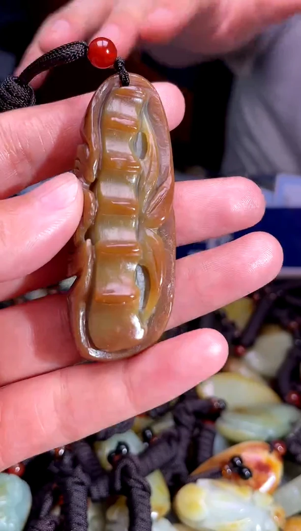 和田玉未镶嵌挂件1