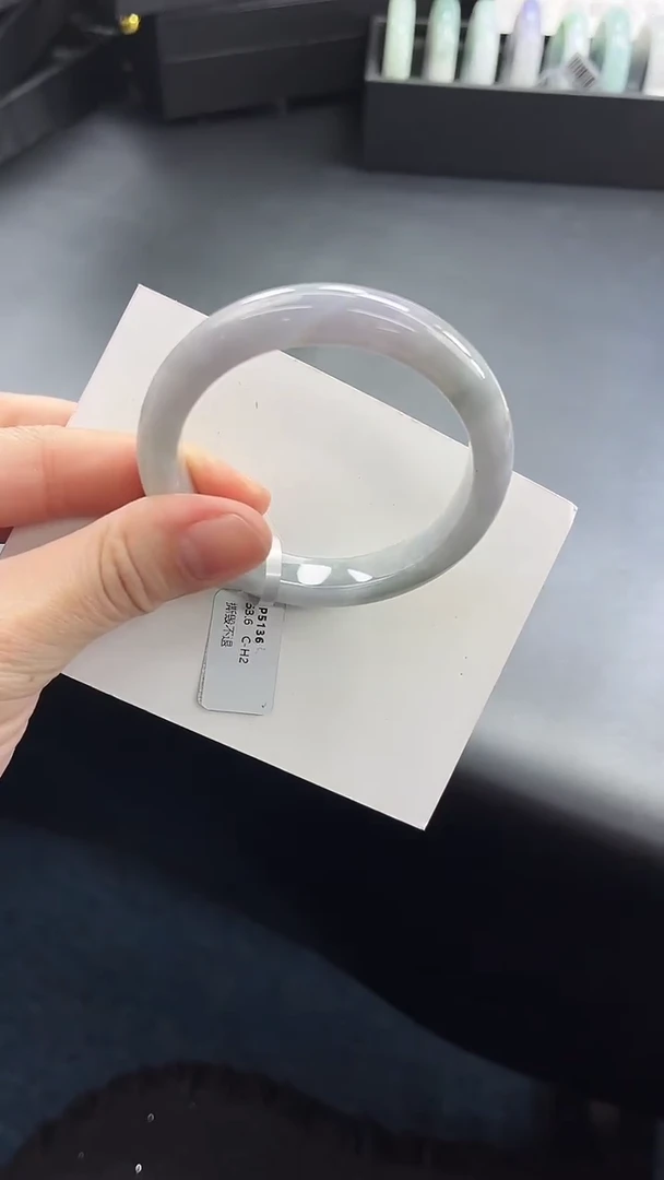 【闪购商品】翡翠手镯未镶嵌正圈