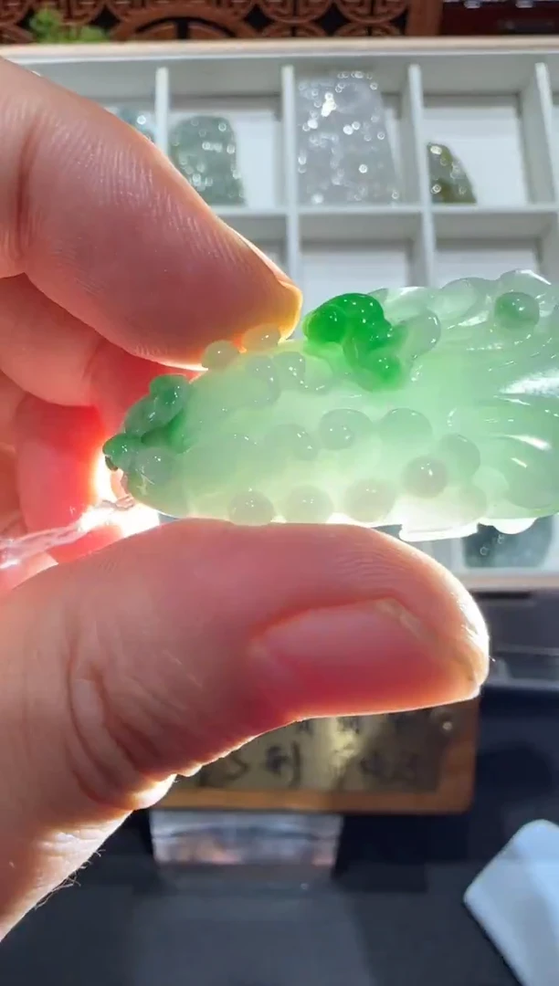 未镶嵌挂件翡翠A货翡翠多样性孤品
