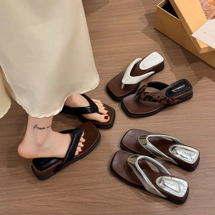 绝美坡跟复古夹脚趾人字拖鞋女外穿夏季时尚海边度假仙女风凉拖鞋
