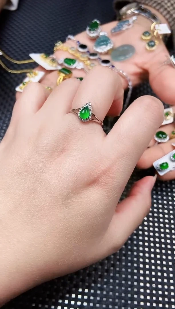 【闪购商品】翡翠戒指未镶嵌11111111