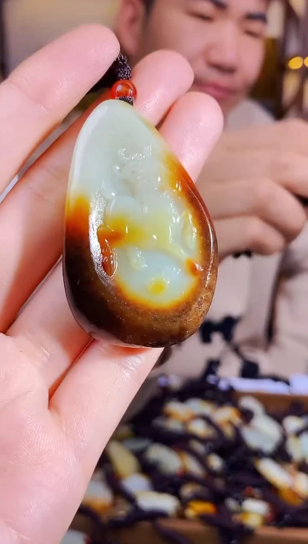 【闪购商品】和田玉颈饰未镶嵌1