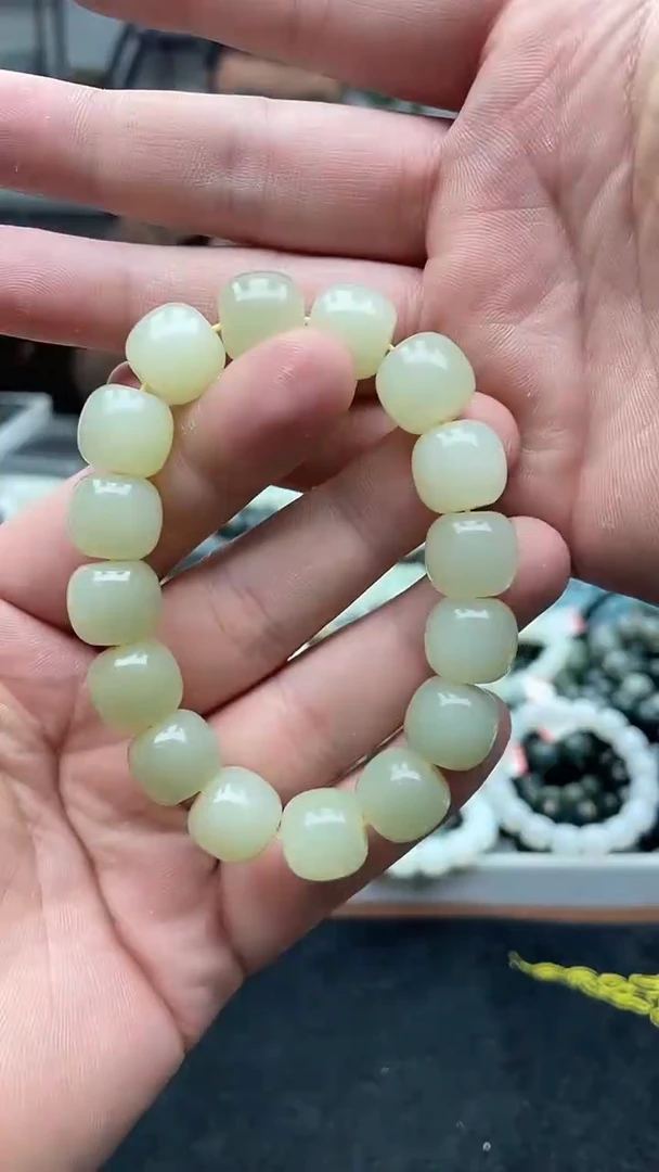 未镶嵌手串和田玉新疆若羌黄口14