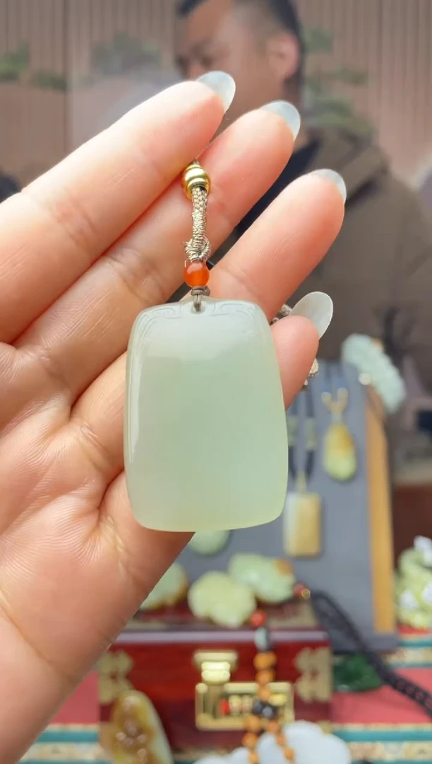 颈饰未镶嵌和田玉拍一发一