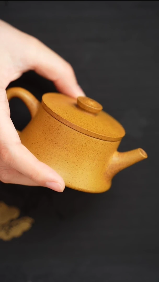 茶壶紫砂范菊英黄段高温云柱内推120CC