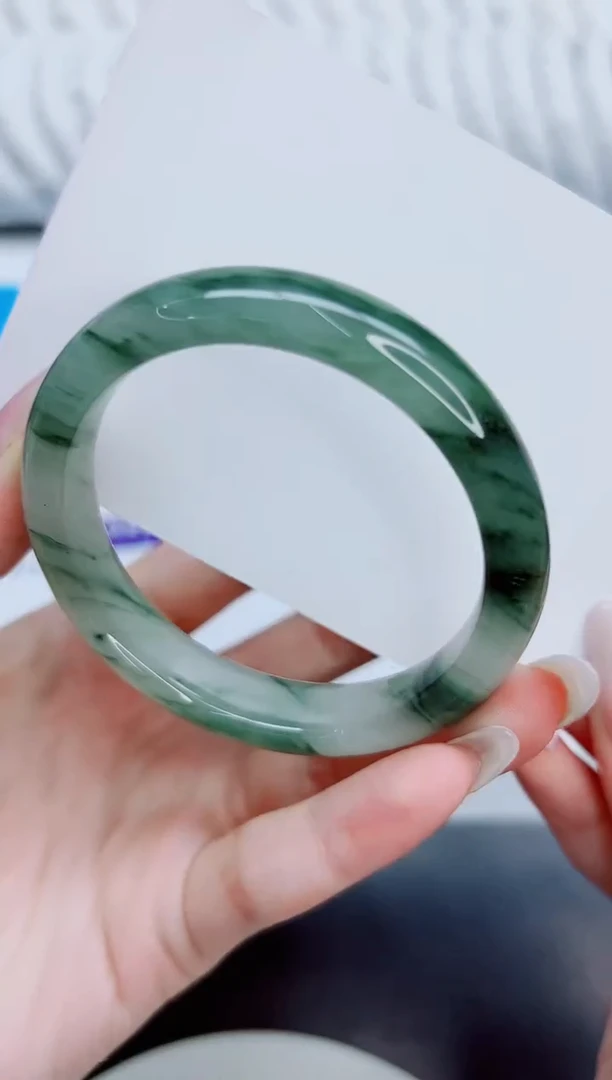 未镶嵌手镯石英质玉102/53.2